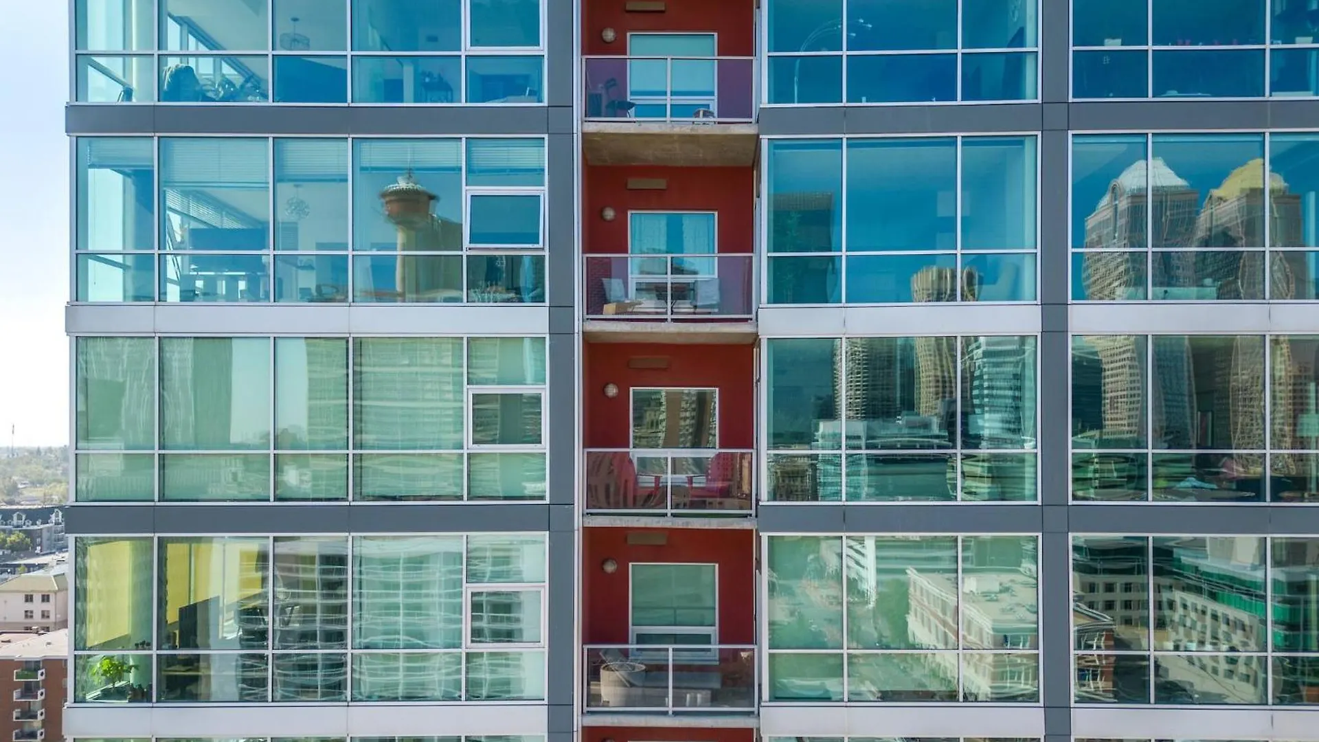 The Prime Downtown | Luxe Condo + Free Parking Calgary Apartment