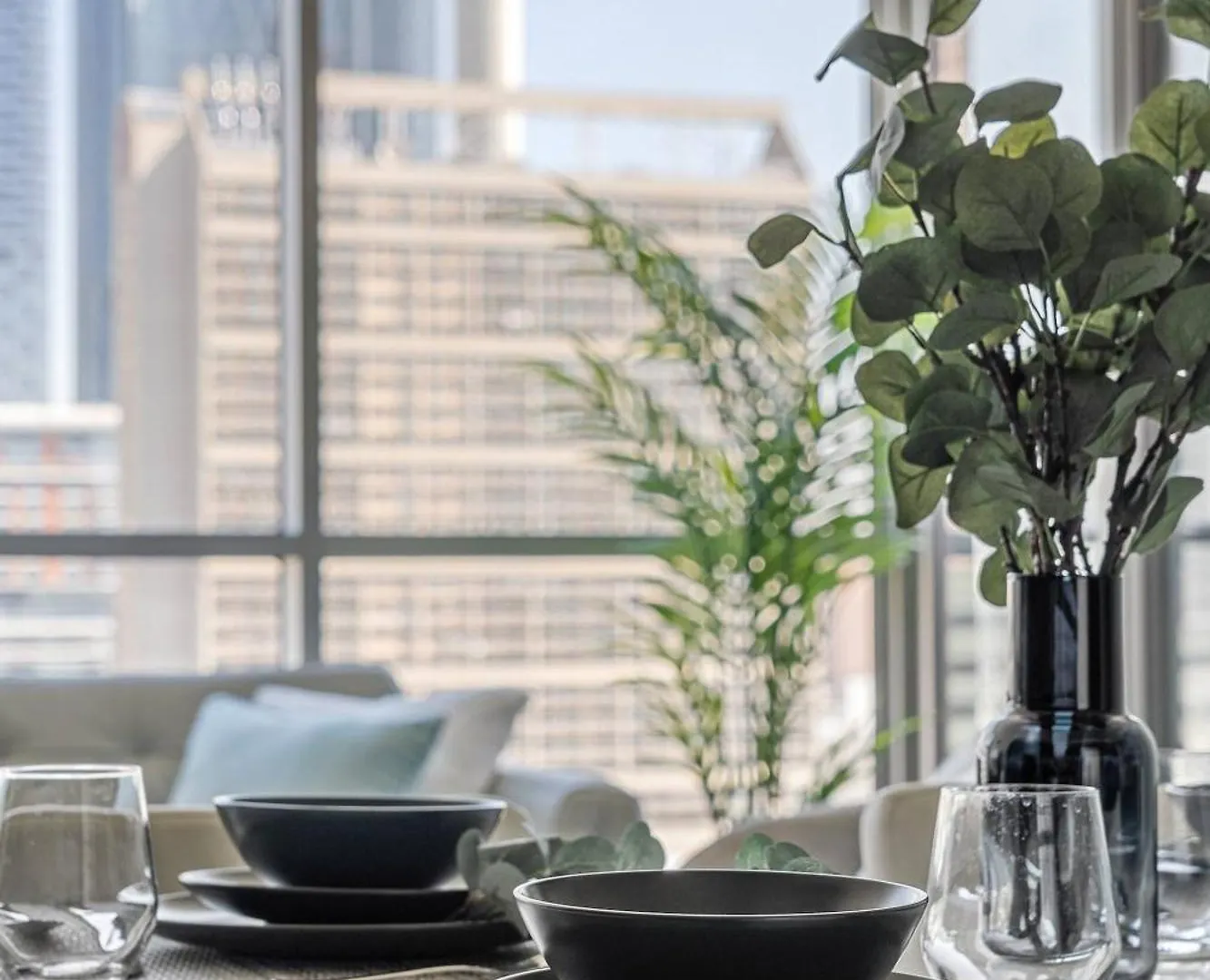 Apartment The Prime Downtown | Luxe Condo + Free Parking Calgary